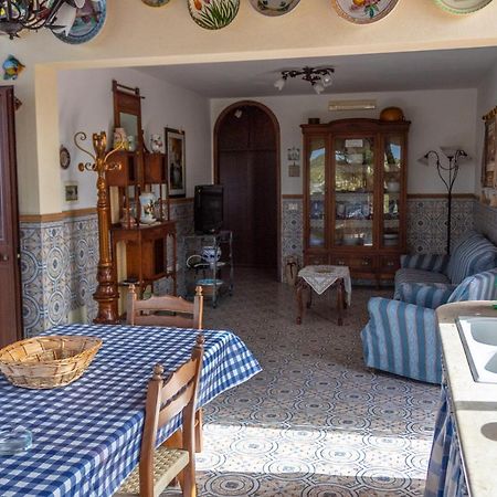 Villa Azzurra Con Vista Sul Mare 圣维托罗卡波 外观 照片