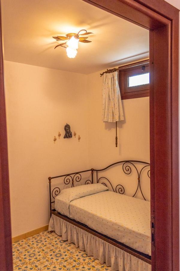 Villa Azzurra Con Vista Sul Mare 圣维托罗卡波 外观 照片
